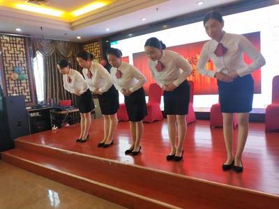 展禮儀風(fēng)采，樹服務(wù)標(biāo)桿——敬業(yè)賓館2020年服務(wù)禮儀風(fēng)采展示大賽圓滿落幕